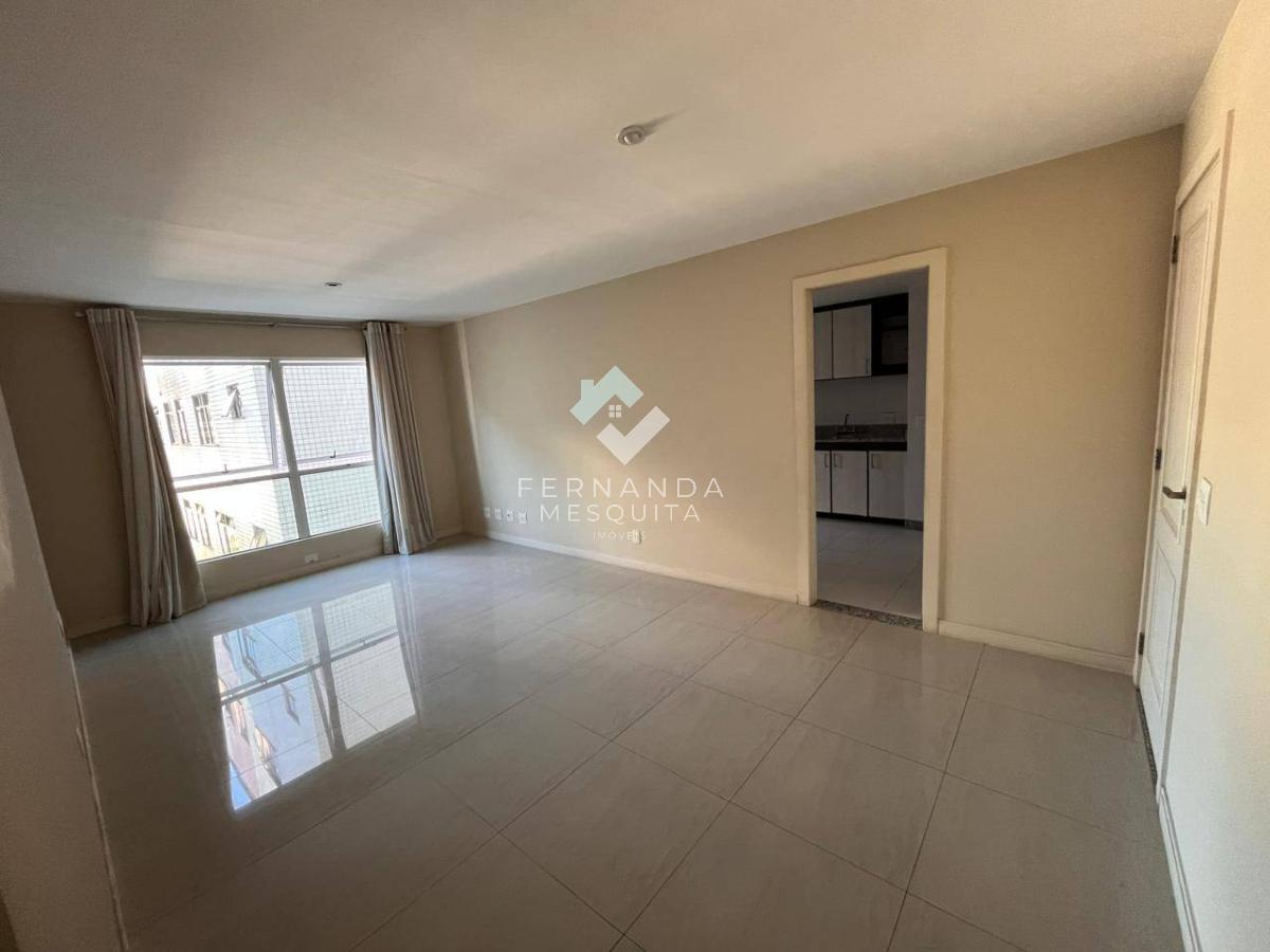 Apartamento à venda com 2 quartos, 86m² - Foto 3