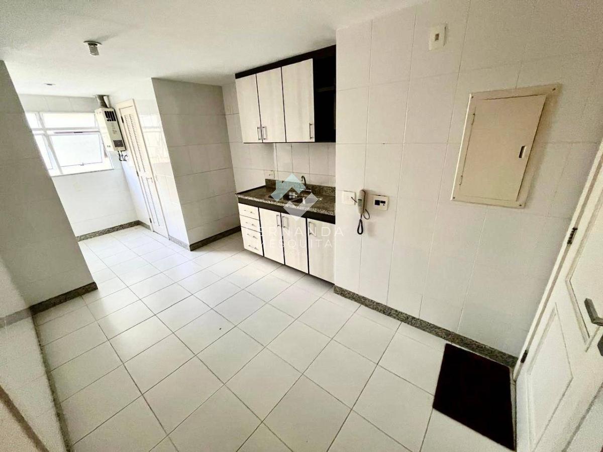 Apartamento à venda com 2 quartos, 86m² - Foto 17